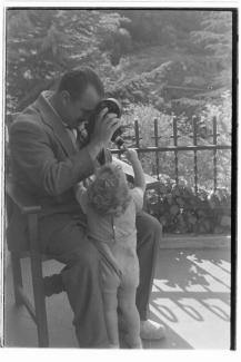 100anys cine amateur. Delmiro de Caralt. Foto de Pilar de Quadras. Arxiu Família Quadras